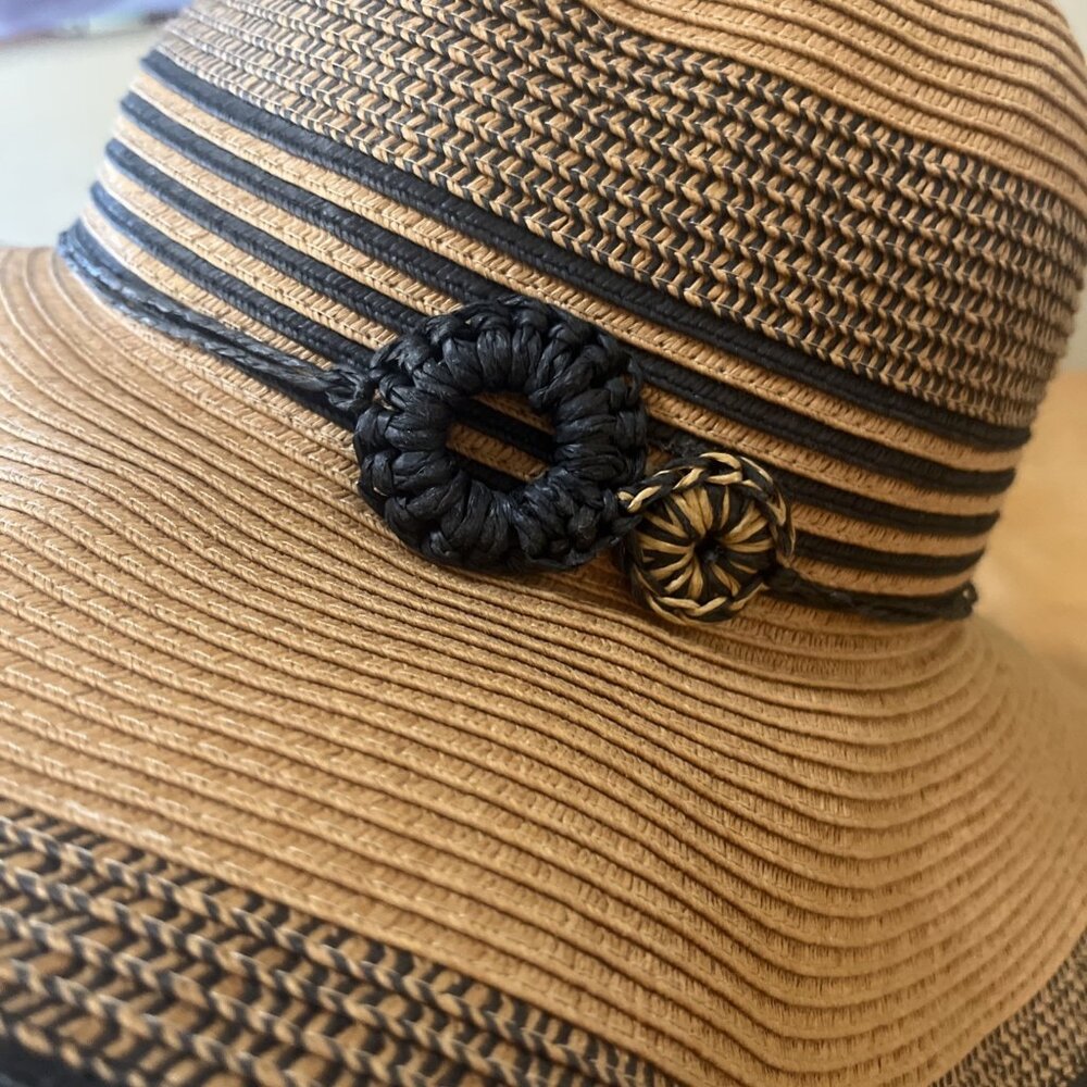 Scala Women's Wide Brim Sun Hat Tan Black Accents OS Beach Cruise Cruisewear